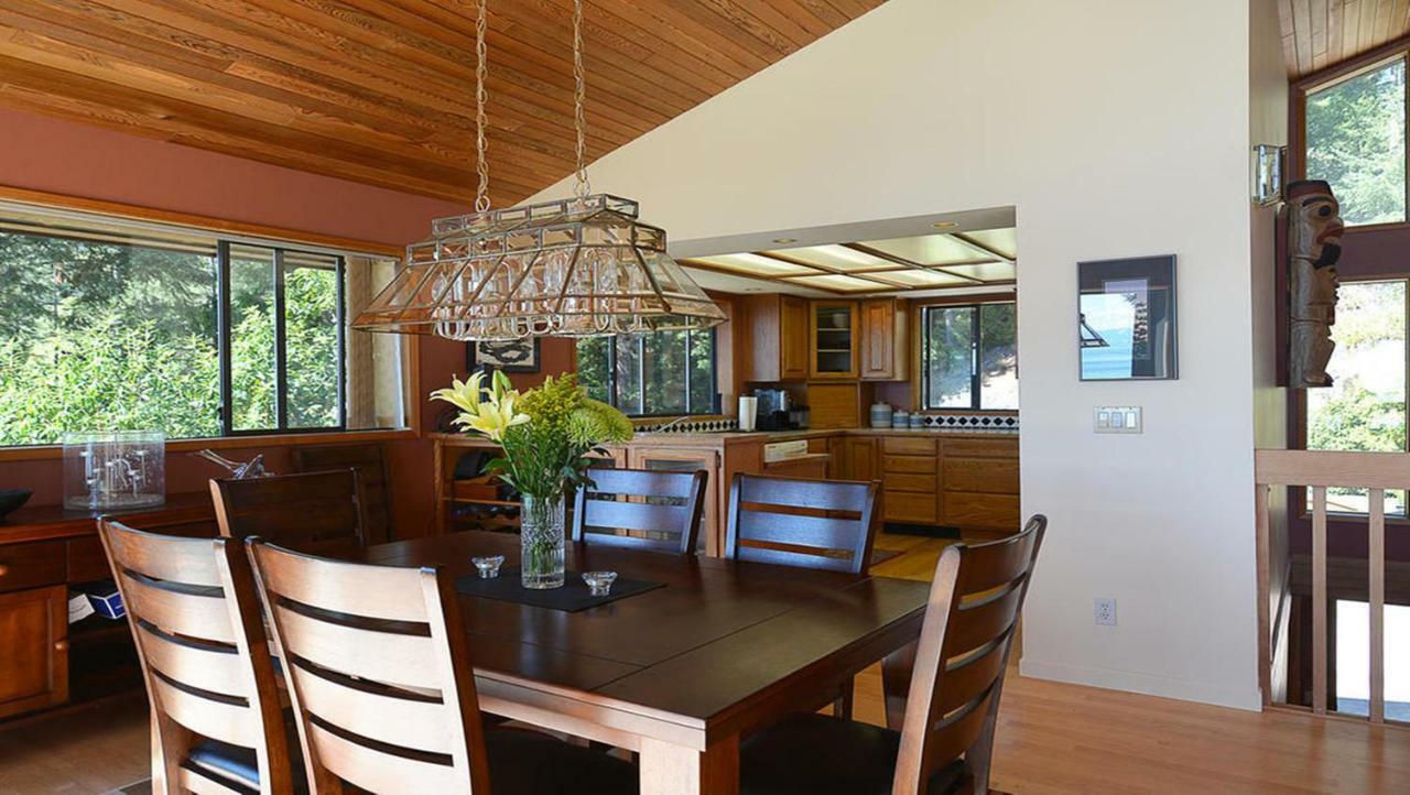 Sunshine Coast Treetop B&B Сешелт Экстерьер фото